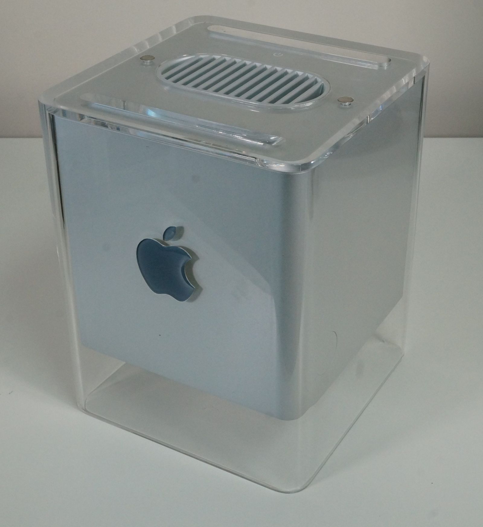Power Mac G4 Cube