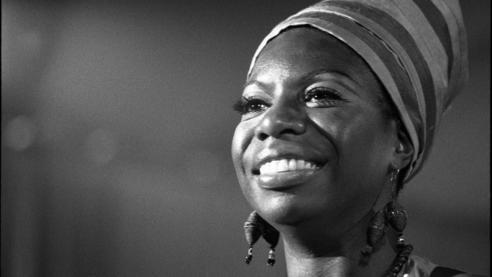 Nina Simone Passes Away