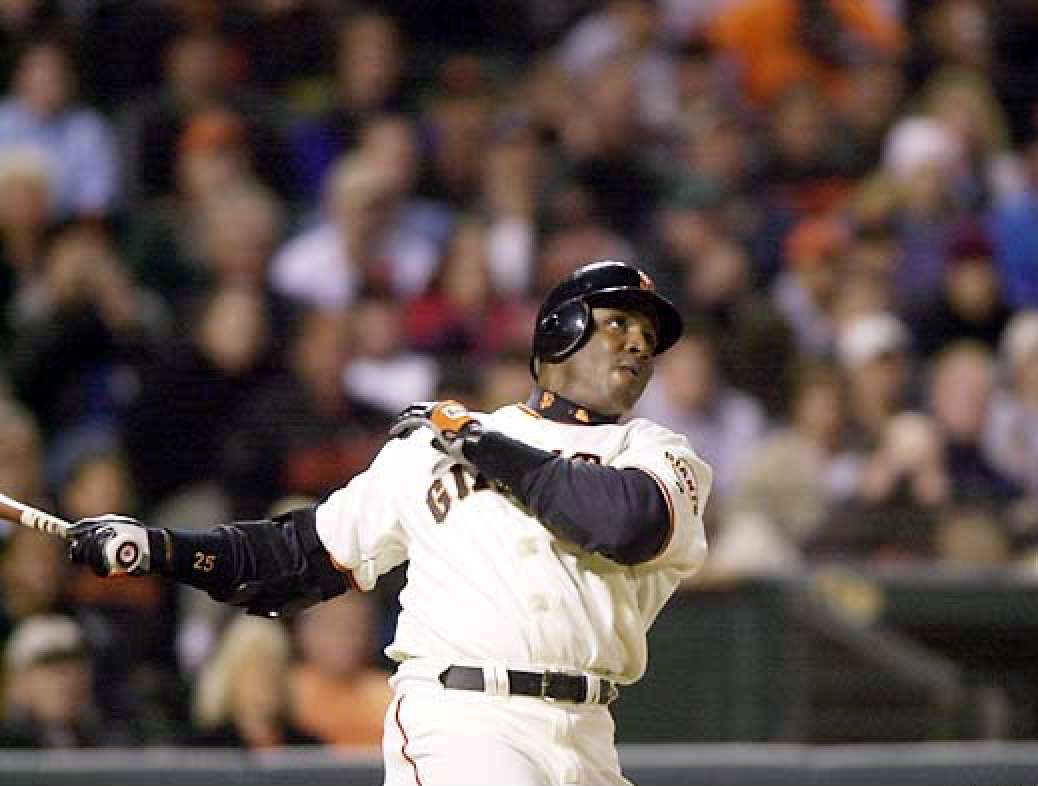 Barry Bonds Hits 661 Home Runs