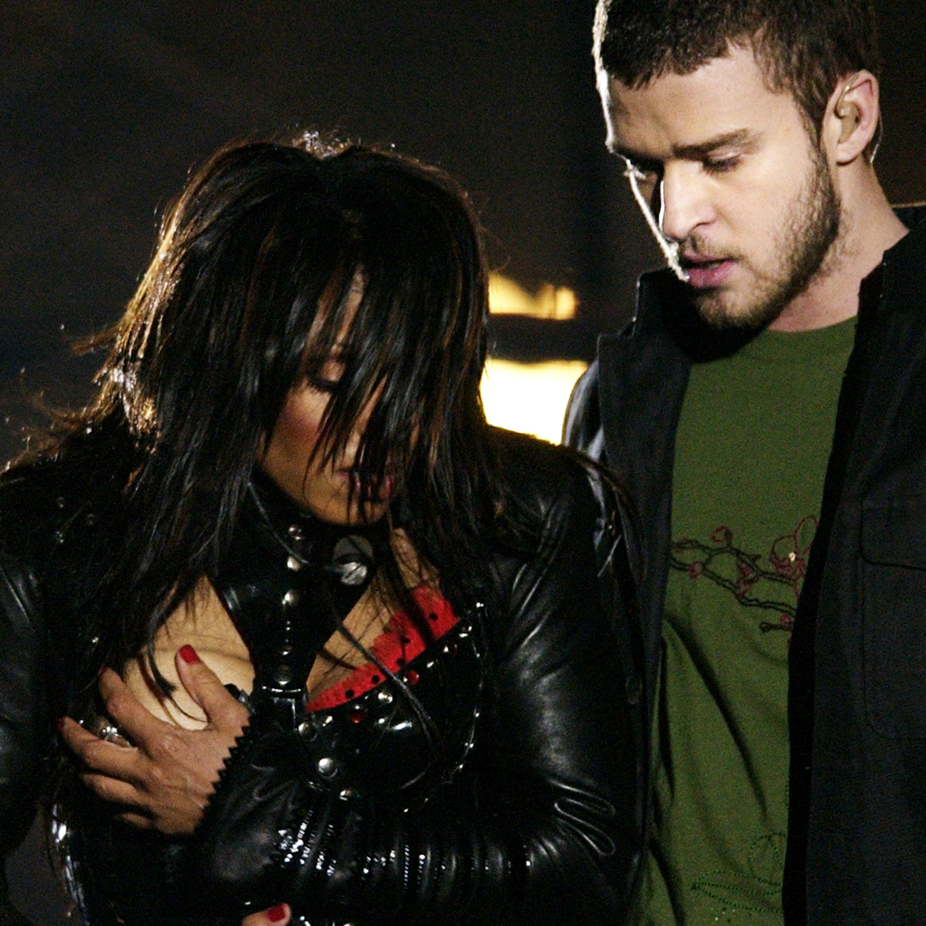 Janet Jackson Experiences A Malfunction