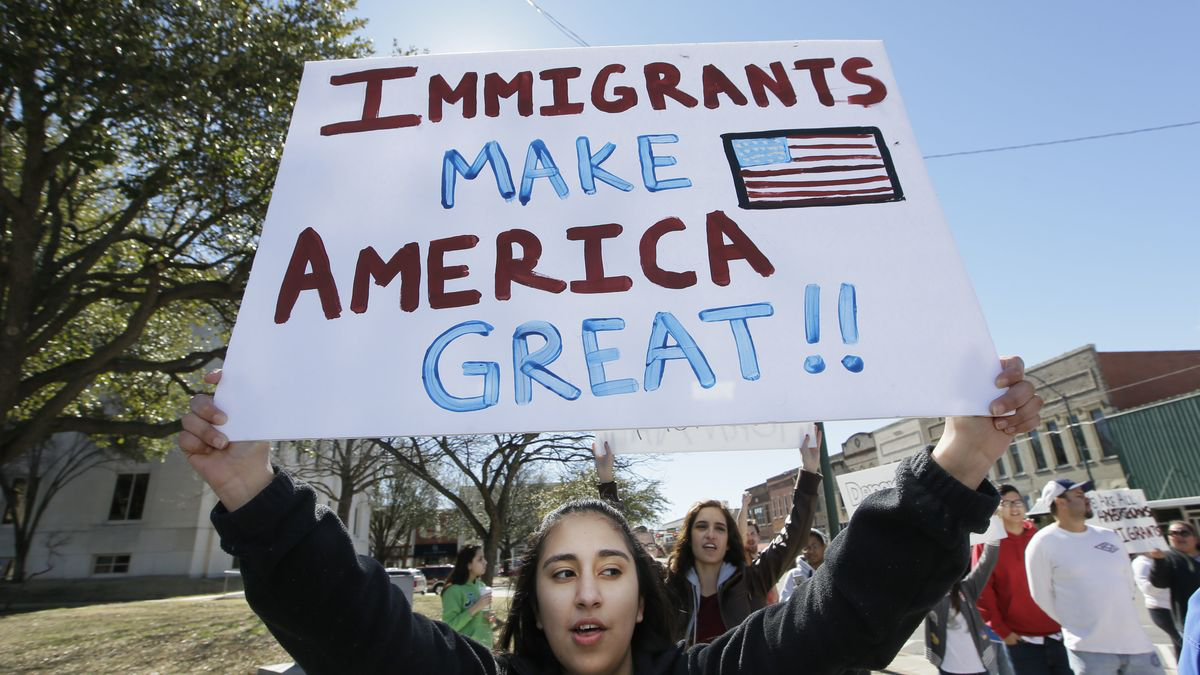 Immigrants Boycott US Businesses And Schools