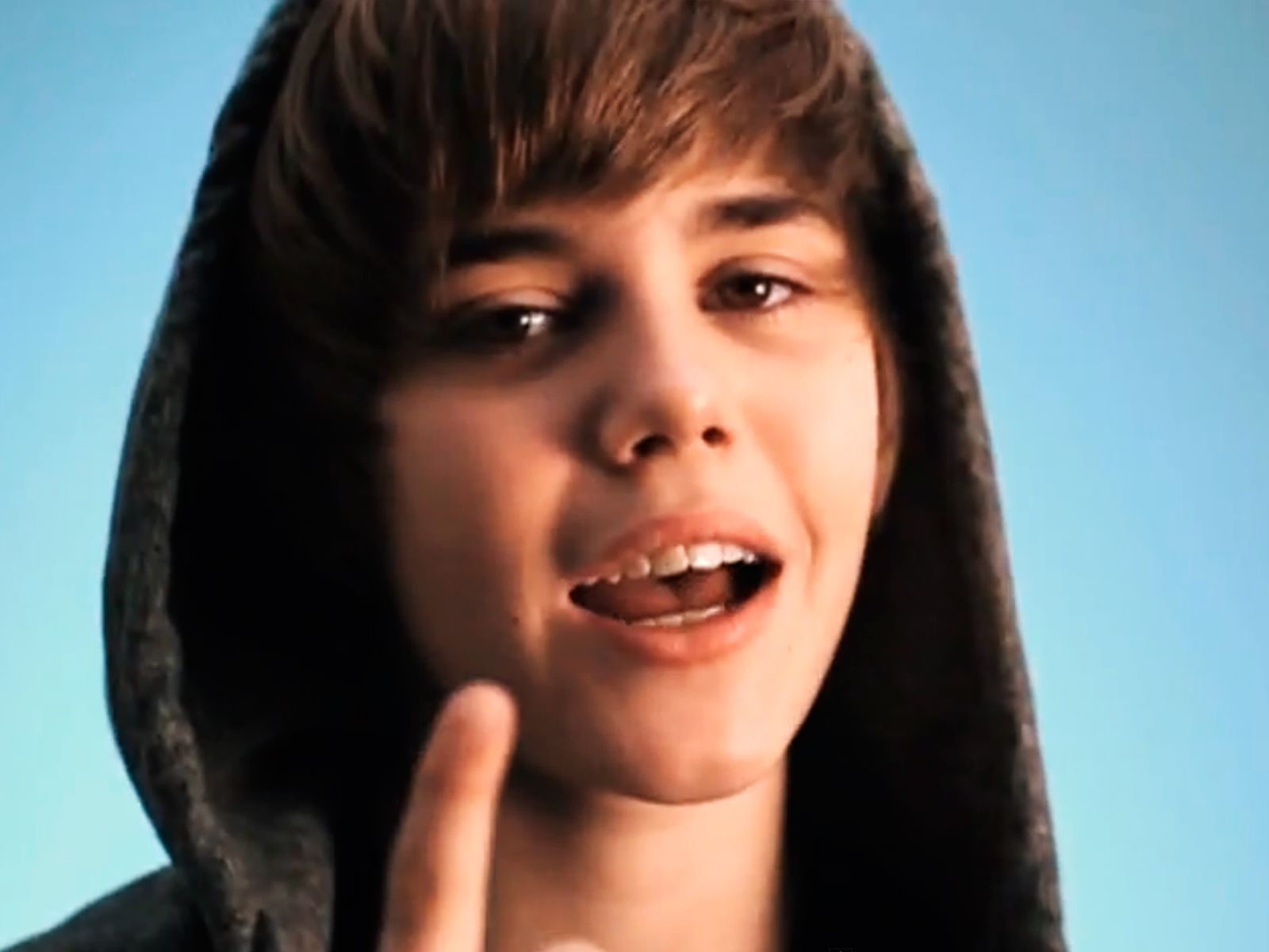 Justin Bieber Wins Our Hearts