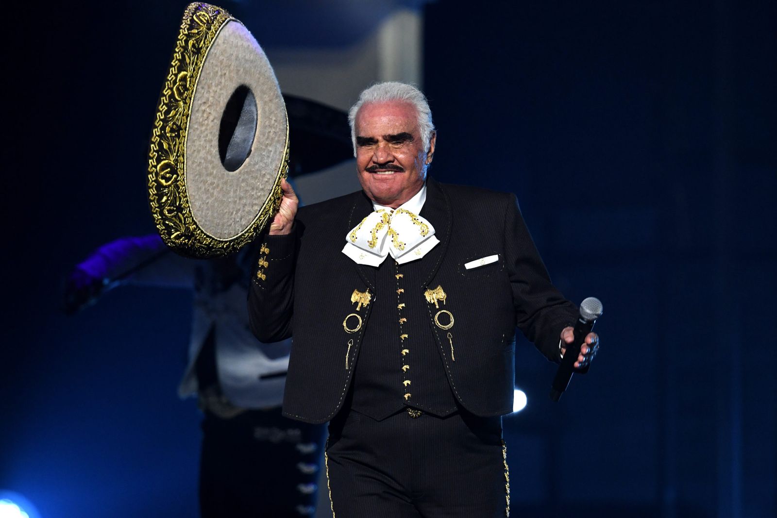 Vicente Fernández Passes Away