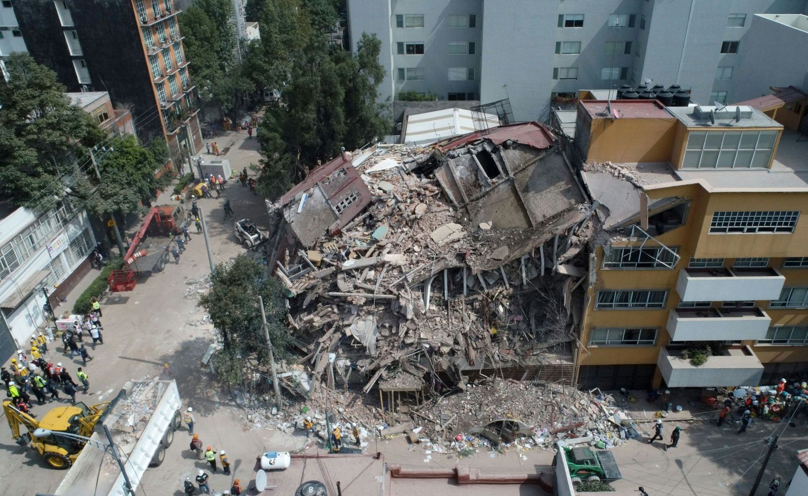 Earthquake Strikes Mexico On Anniversary