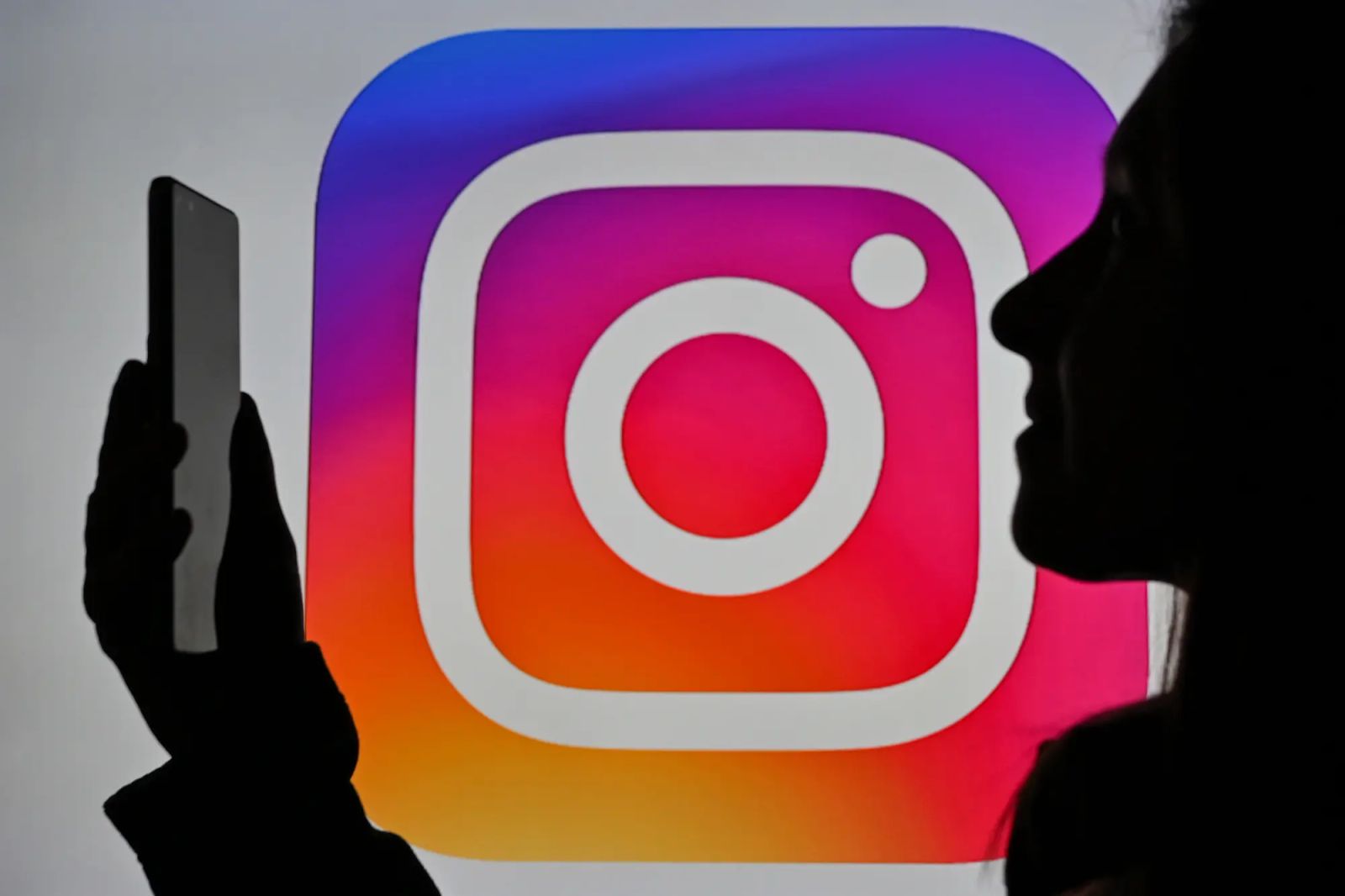 Instagram Disables Filters