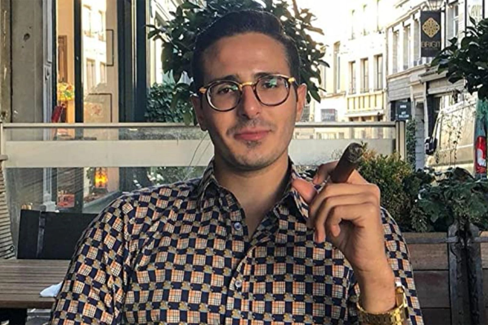 The Tinder Swindler Comes To Netflix